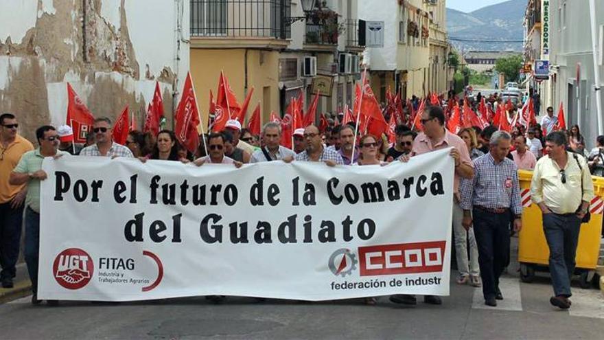 Protesta en Peñarroya contra los recortes en el Plan Miner