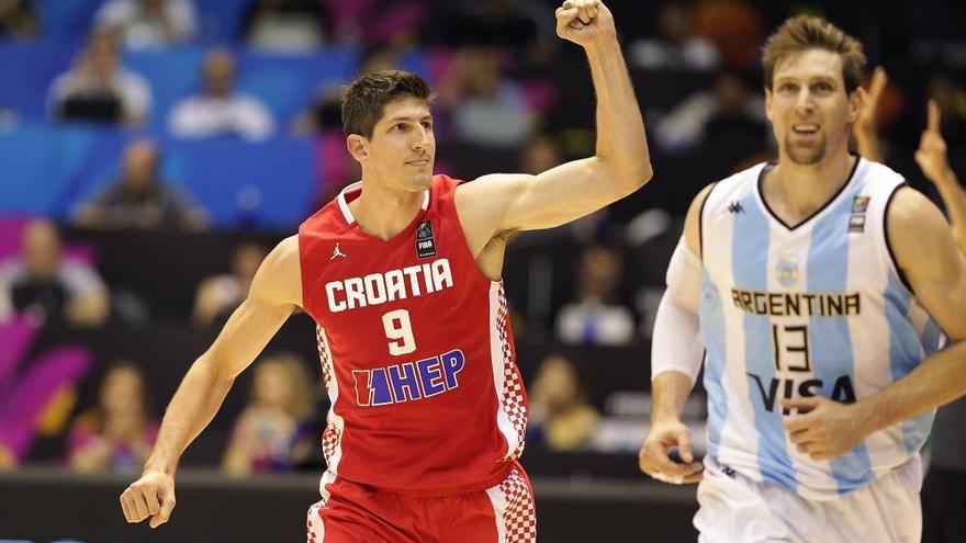 El ala-pívot Damjan Rudez, durante un partido con la selección de Croacia.