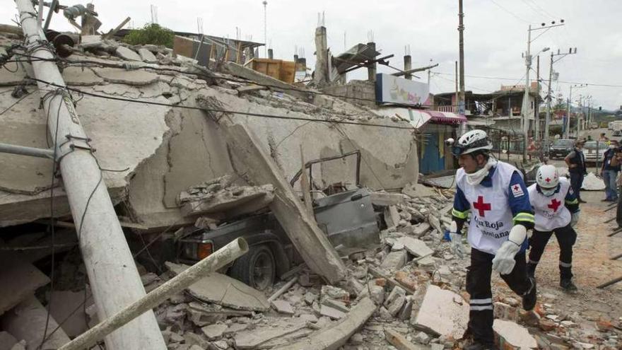 Ecuador, entre el dolor, el caos y la urgencia