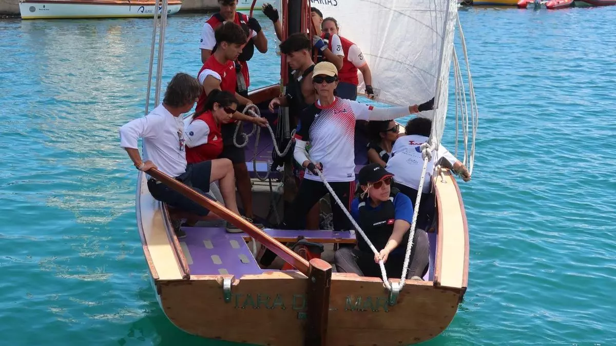 La falta de compromiso obliga al bote de Vela latina 'Tara del Mar' a abandonar la competición
