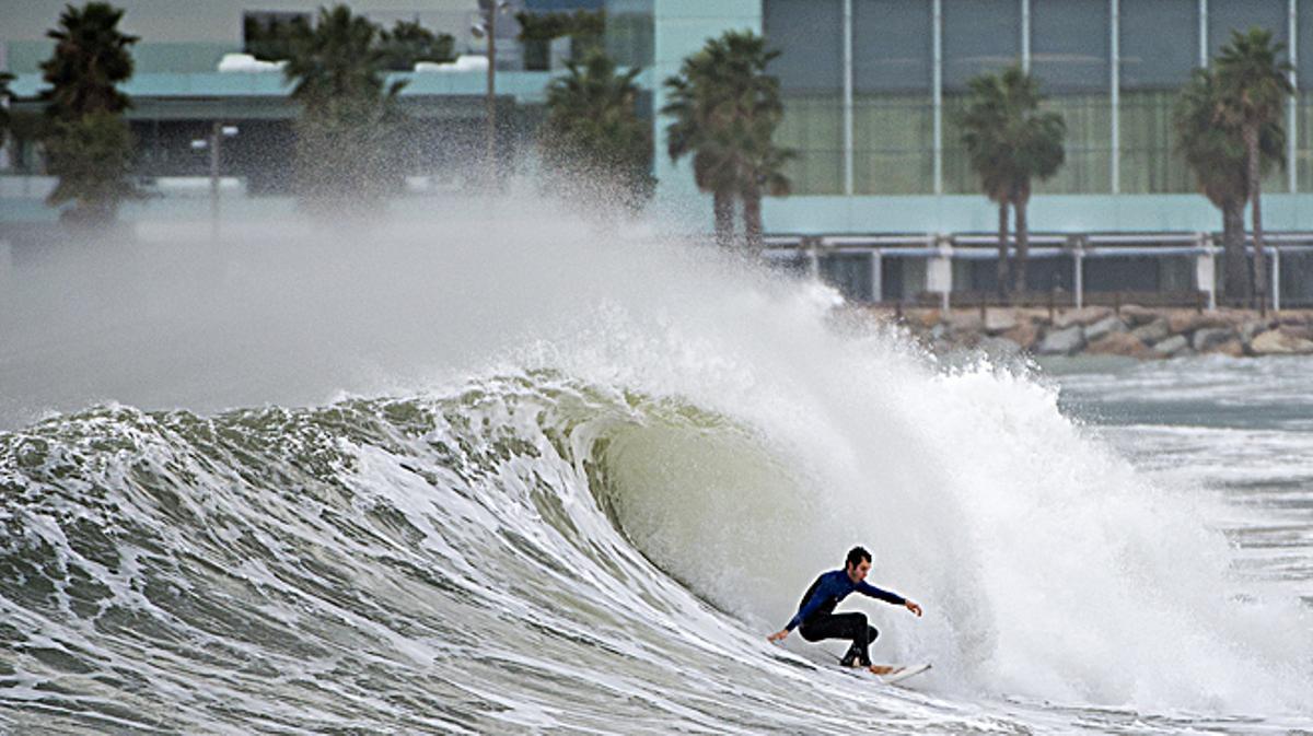 On Barcelona - Surf en la ciudad