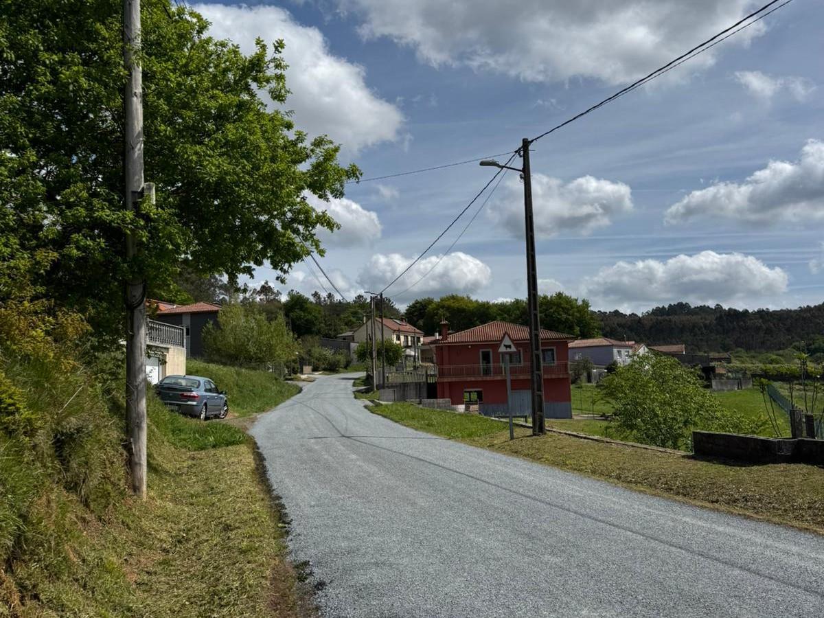 Unha das zonas rurais de Santiago nas que xa realizaron intervencións