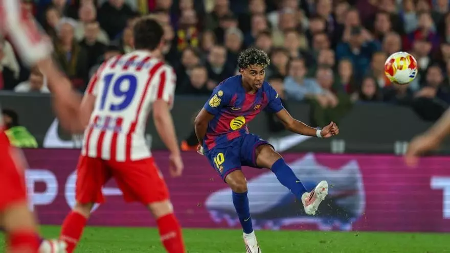 Hansi Flick: "No está bien tener tres jugadores lesionados; tendremos que hablar con el equipo médico"