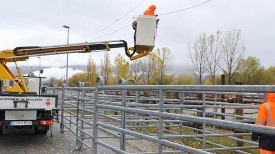 El tram final de l&#039;avinguda del Transpirinenc del polígon industrial de l&#039;Estació, on també es fa la fira