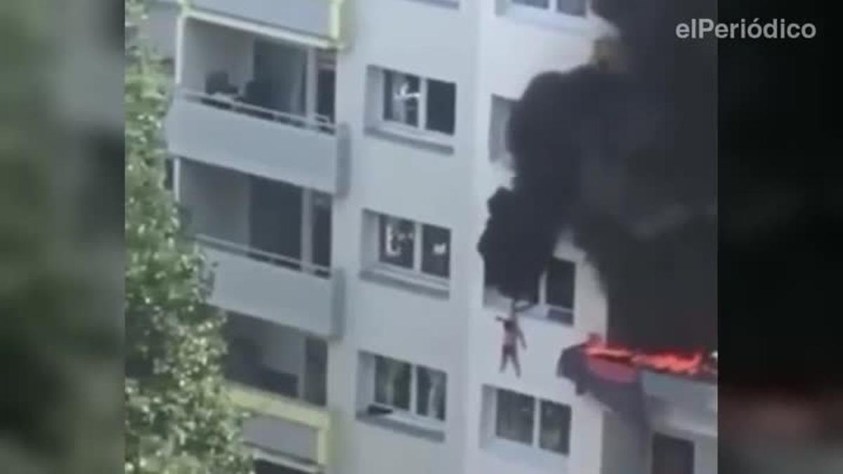 Dos niños logran escapar de un incendio tirándose por la ventana de un tercer piso en Grenoble (Francia)