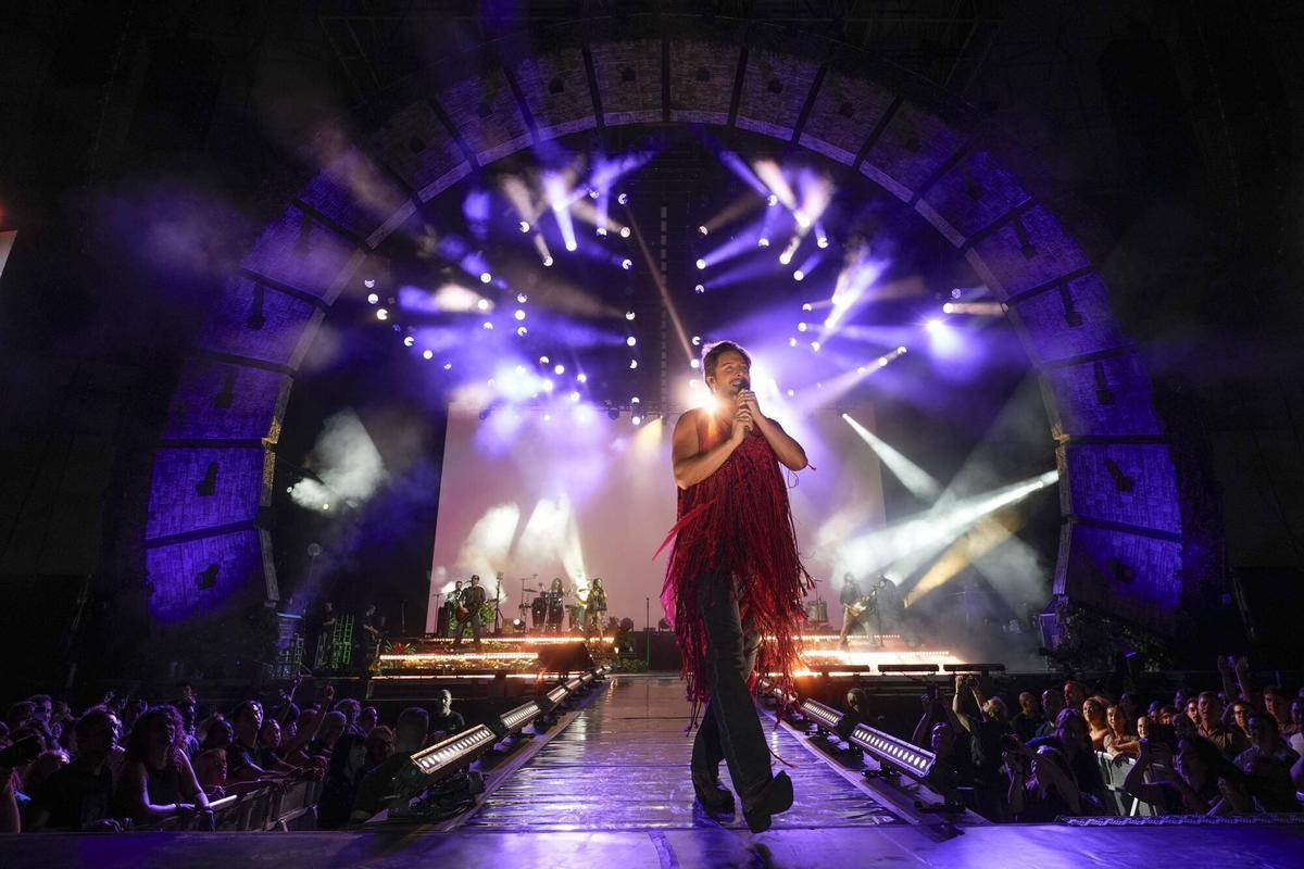 Manuel Carrasco toca en el Palau Sant Jordi dentro de su gira Salvaje