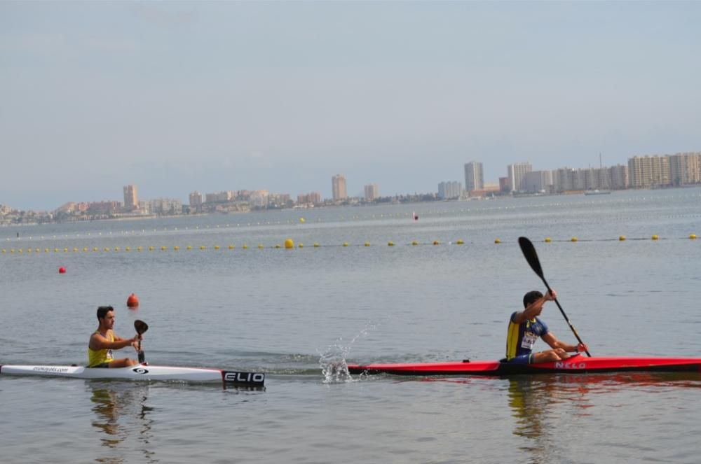 Liga Autonómica de Piragüismo en Playa Paraíso