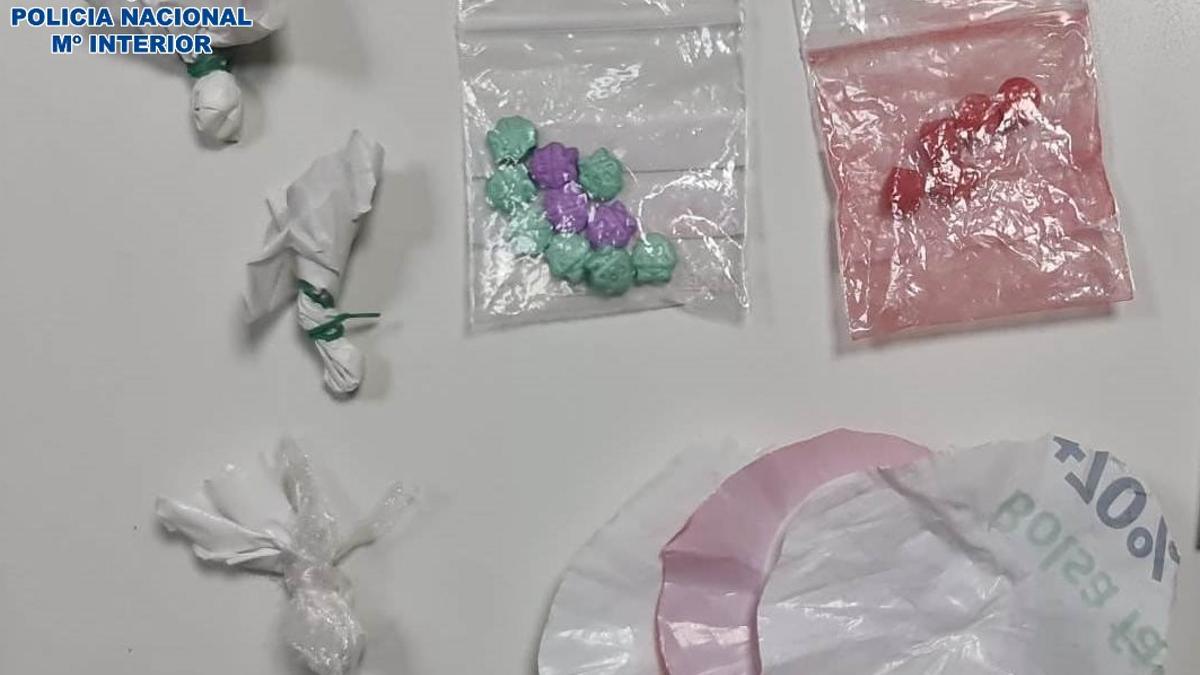 Droga incautada en las dos intervenciones de la Policía Nacional.