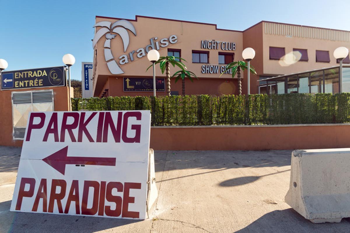 Blocs de formigó al voltant del prostíbul Paradise Club. Blocs de formigó al voltant del prostíbul Paradise Club.