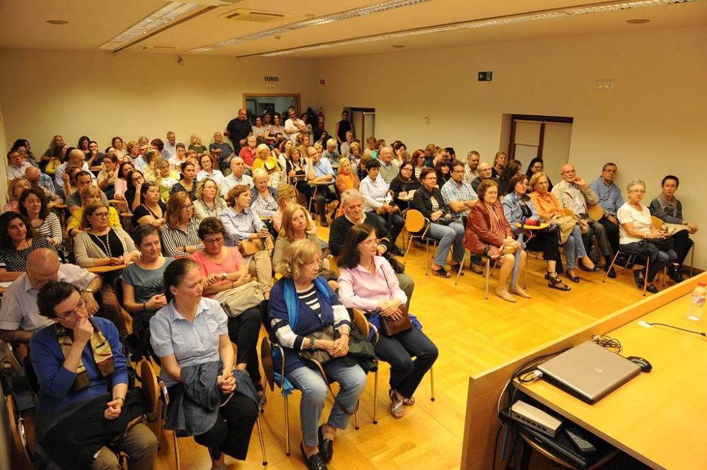 Presentación del libro "Historia de un canalla", d