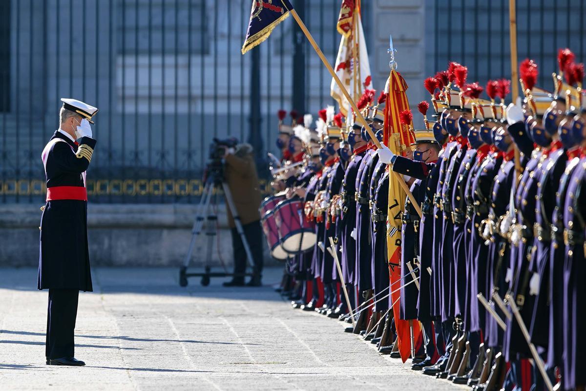 Un momento de la revista de tropas en la Pascua Militar este miércoles.