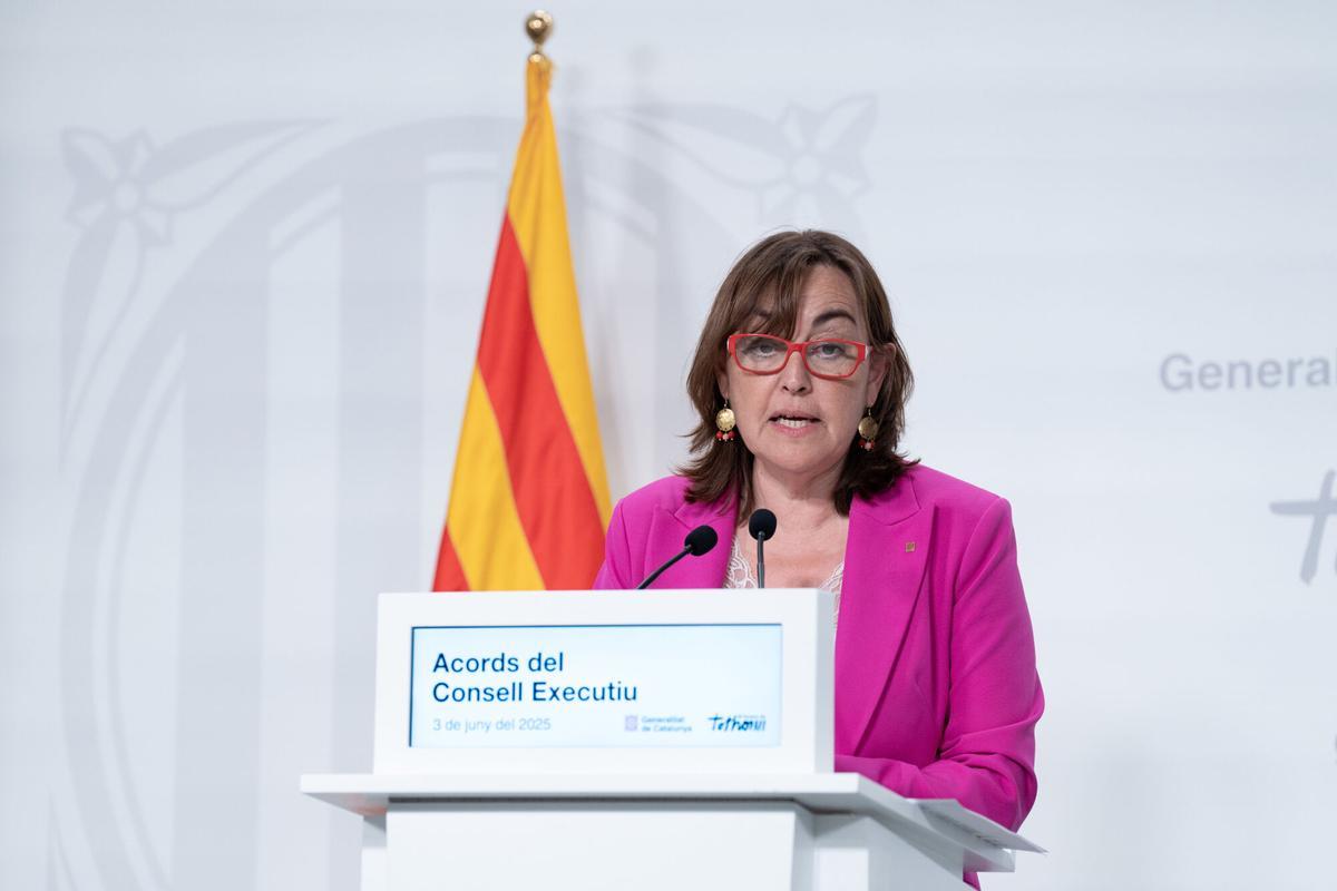La consellera de Territorio, Vivienda y Transición Ecológica y portavoz de la Generalitat, Sílvia Paneque, en una rueda de prensa tras el Consell Executiu de este martes.