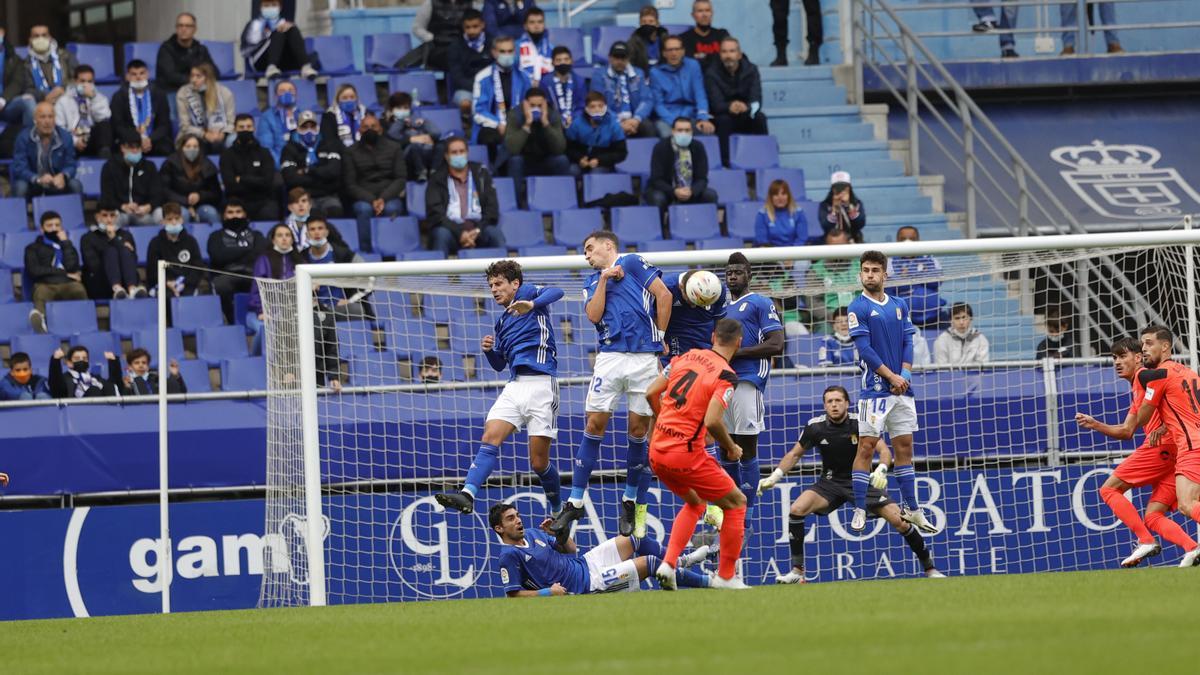 El partido del Oviedo, en imágenes