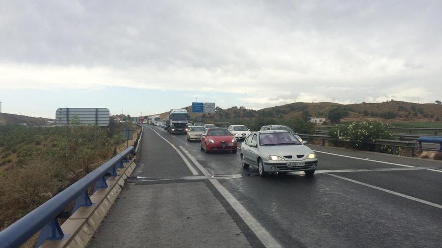 Retenciones en la A7 a la salida de Alhama