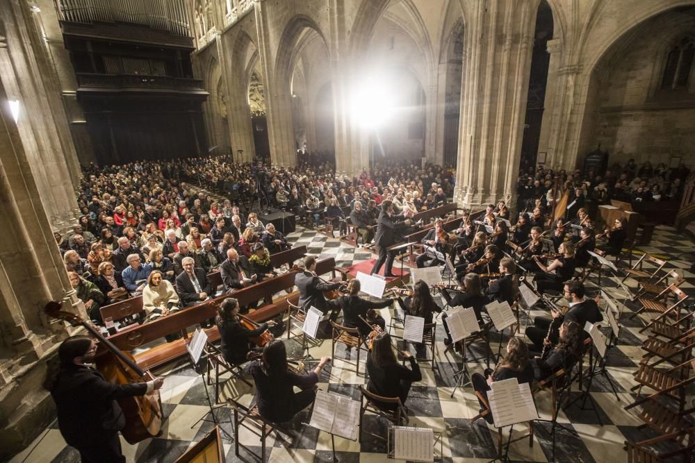 Concierto de Navidad de la orquesta de la Universidad de Oviedo en la Catedral