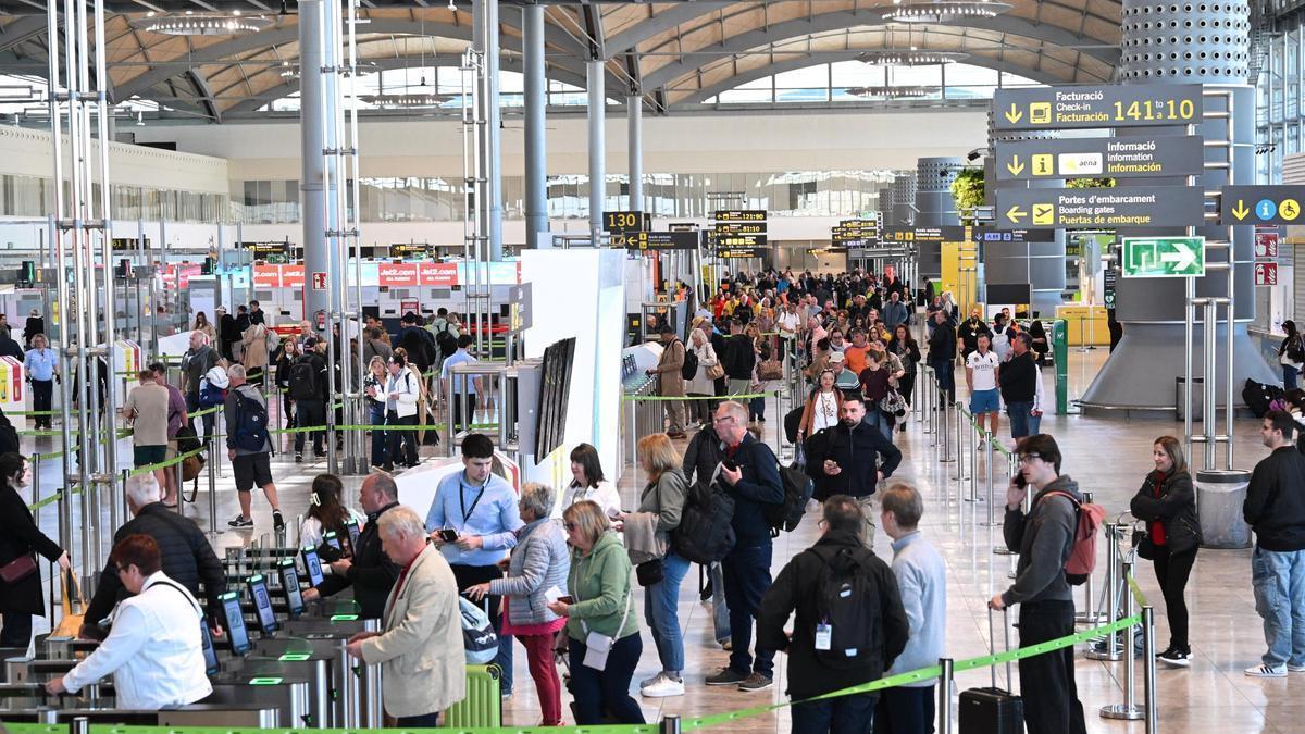 El Aeropuerto de Alicante cierra un año récord y roza los 20 millones de pasajeros