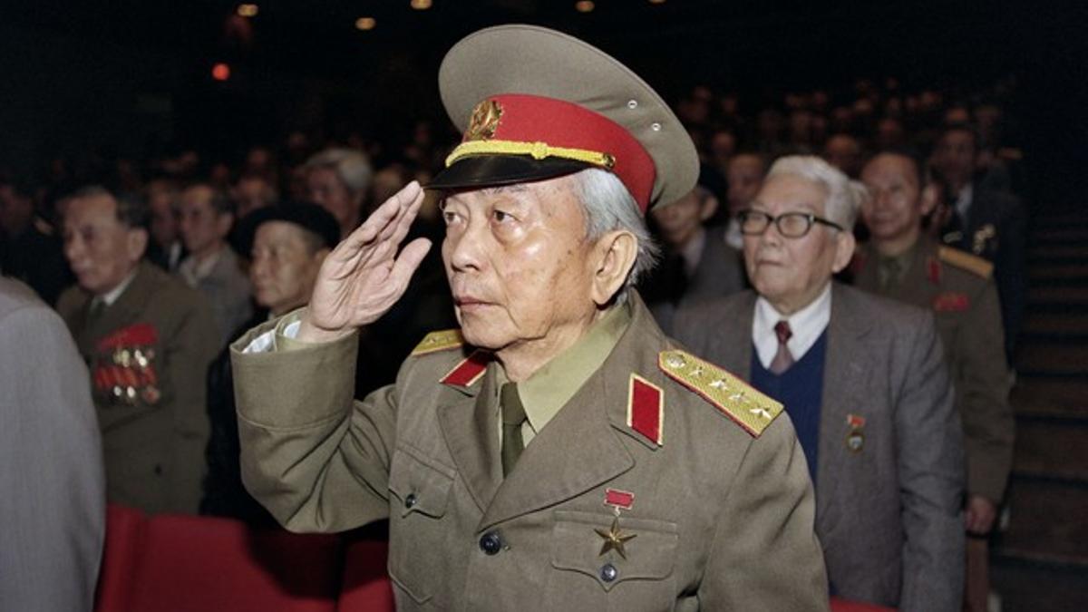 El general vietnamita Vo Nguyen Giap, en diciembre de 1996.