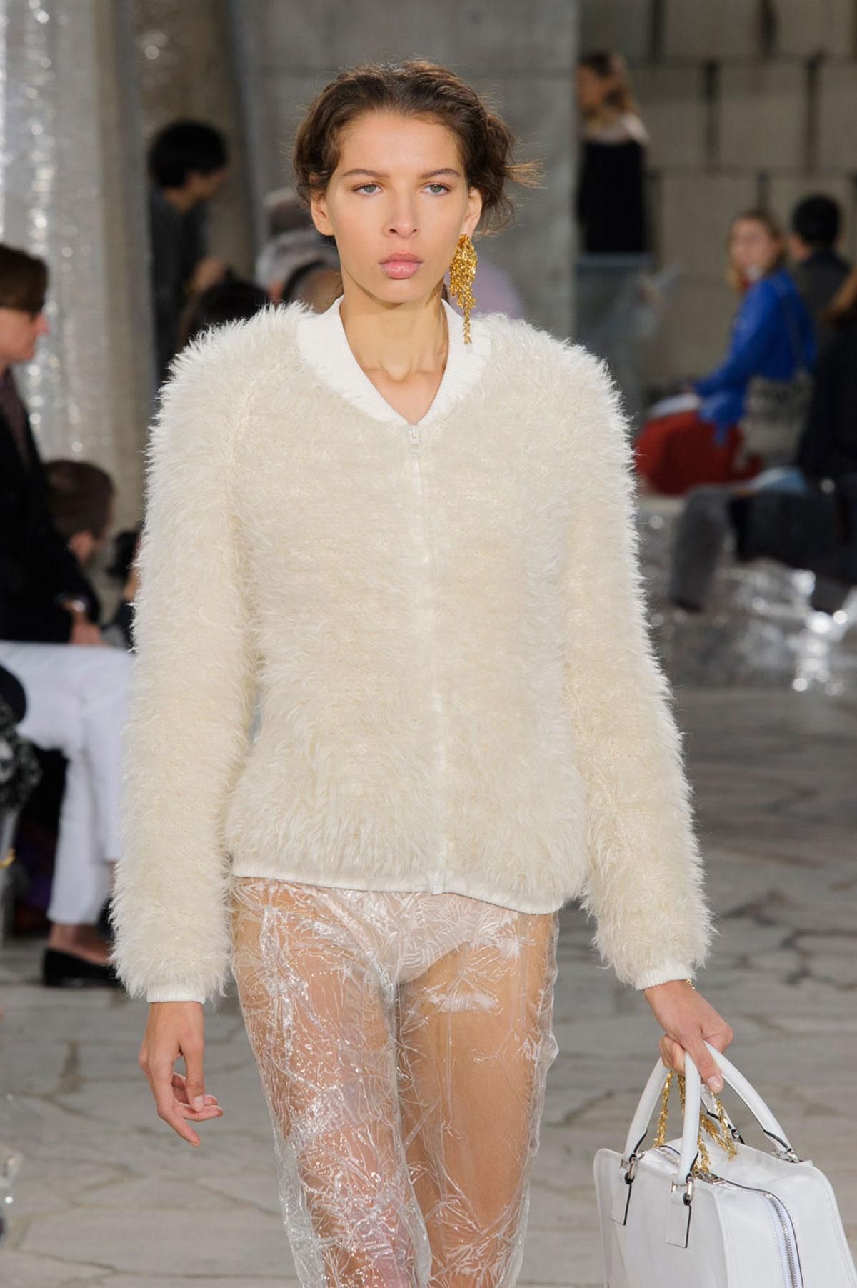 PFW: Loewe Primavera/Verano 2016, chaqueta beige