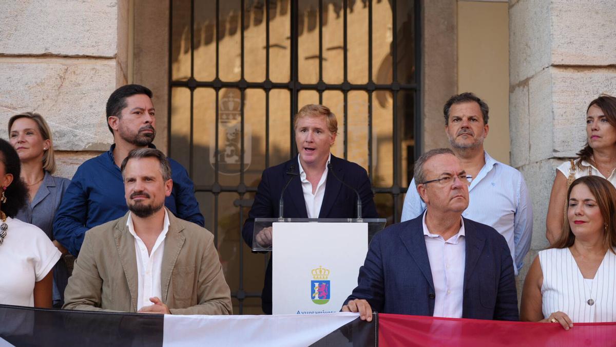Galería | Las manifestaciones en apoyo de Ceuta en Extremadura, en imágenes