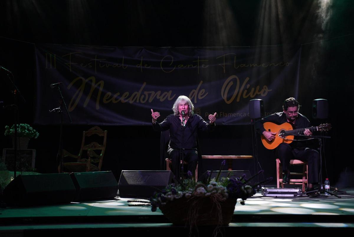 El arte de José Mercé brilla en la Mecedora de Olivo Flamenca de Castro del Río.