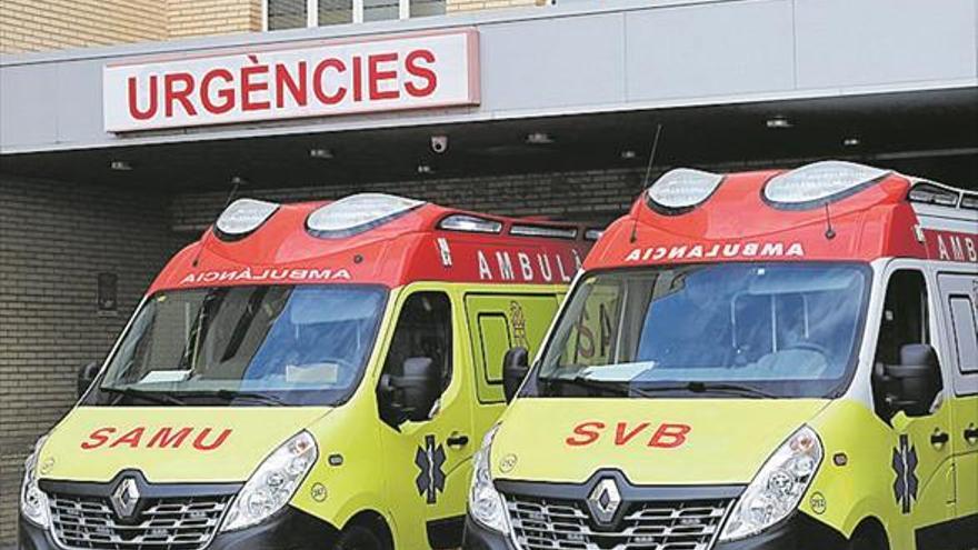 Un coche atropella a una joven y a su hija de tres años en Castelló