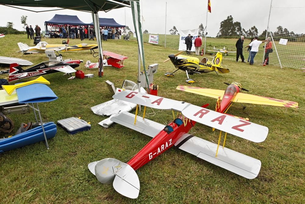 Inauguración de la pista de aeromodelismo del monte Pica Corros, Cenero