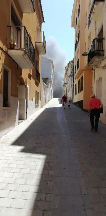 Incendi al port marina de Palamós