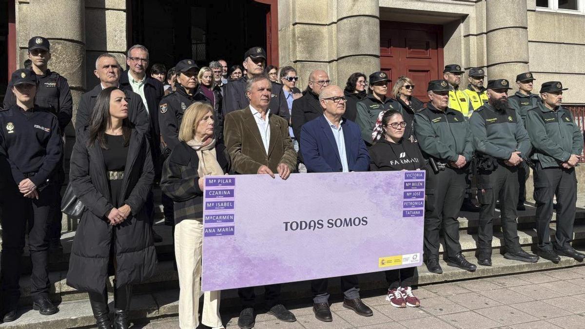 Una concentración en la Subdelegación del Gobierno de Ourense contra la violencia machista.