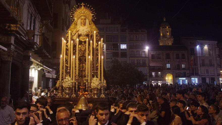 Viñeros reza los cinco misterios del rosario en cinco templos de los Mártires