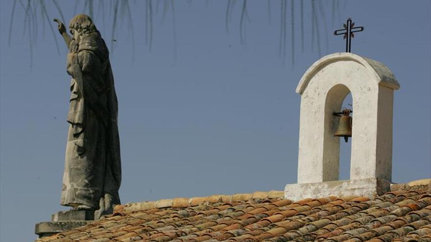 El monumento del Sagrado Corazón de las ermitas estrena alumbrado