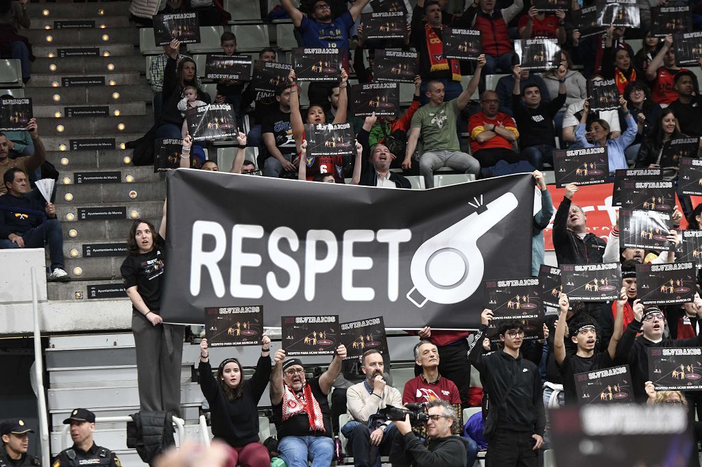 Todas las imágenes del partido del UCAM Murcia contra el Bàsquet Girona