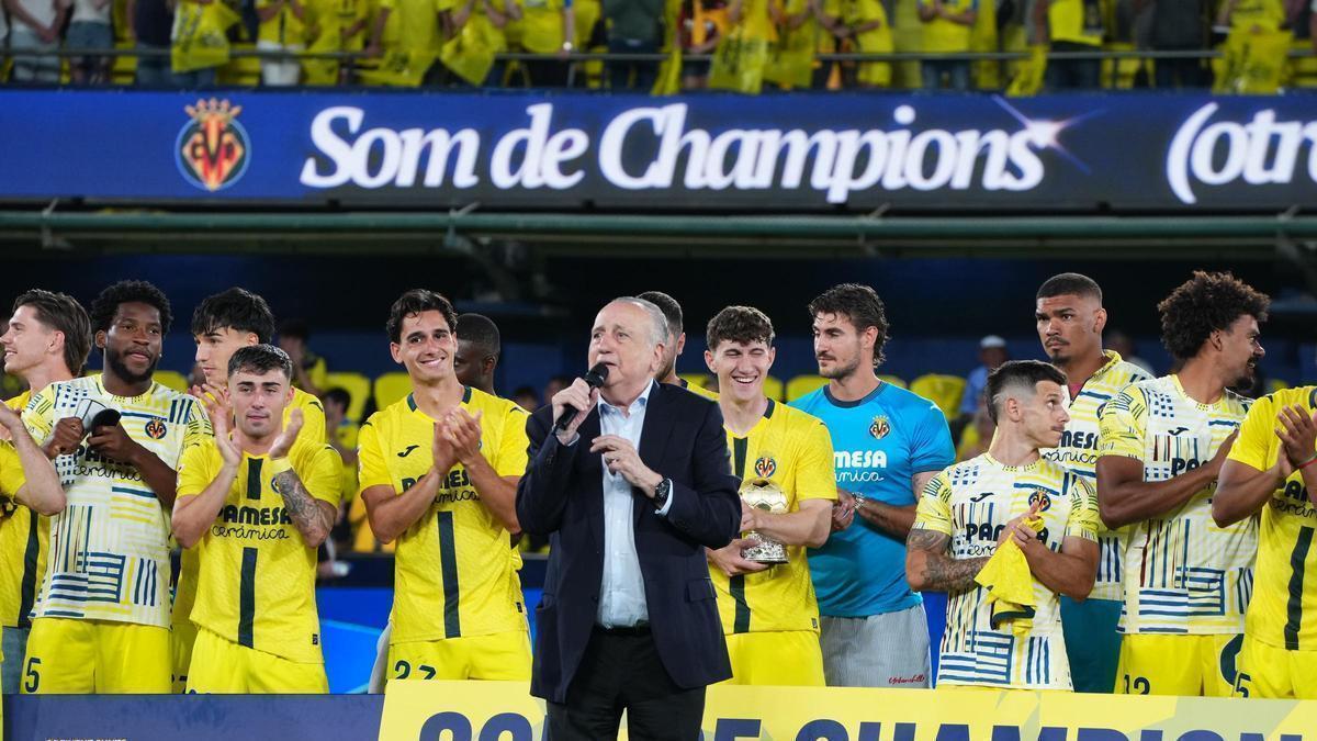 El presidente del Villarreal, Fernando Roig, en la celebración de la 3ª posición de LaLiga y la clasificación para la Champions.