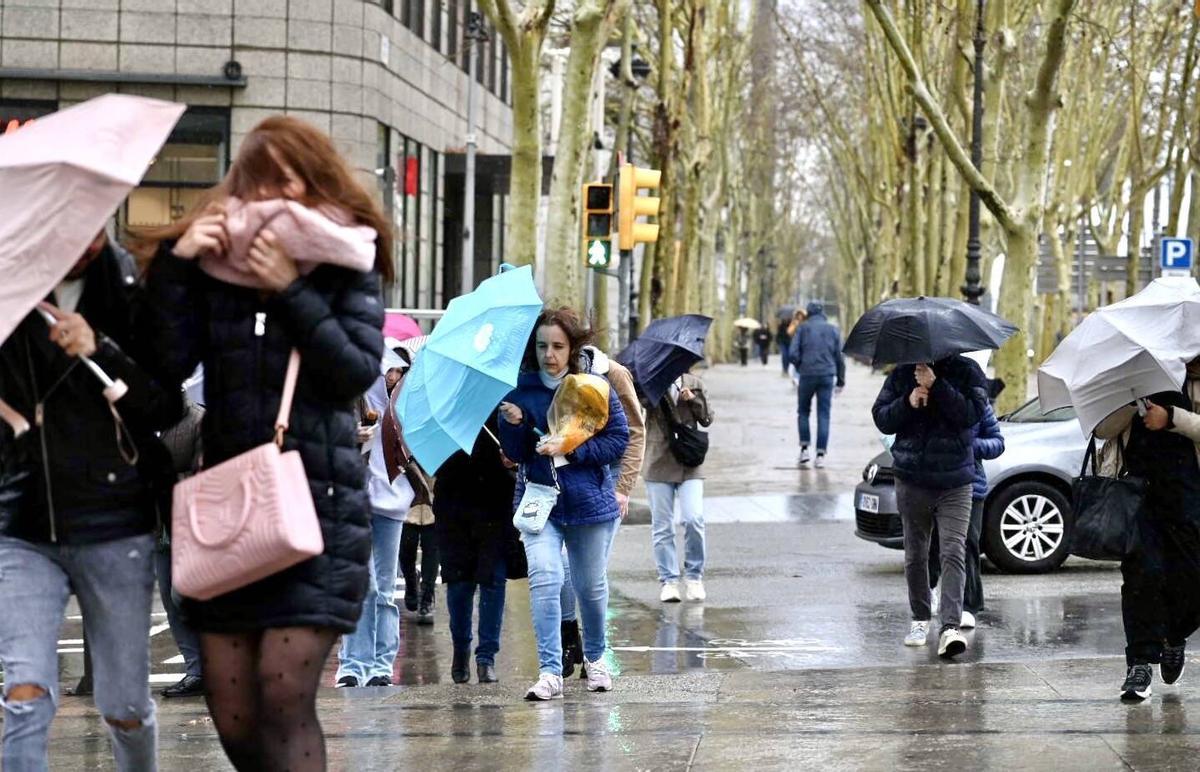 Catalunya comença una primavera de pluges incertes i més calor