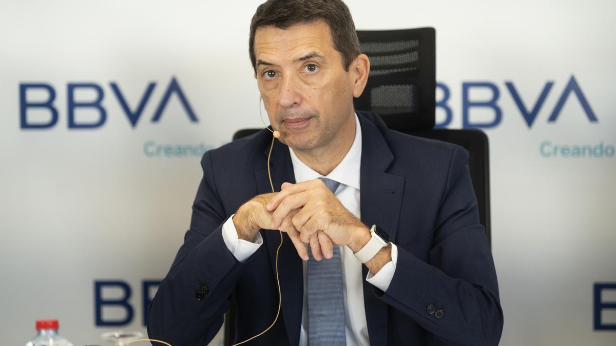 Domenech, durante la explicación del informe de BBVA