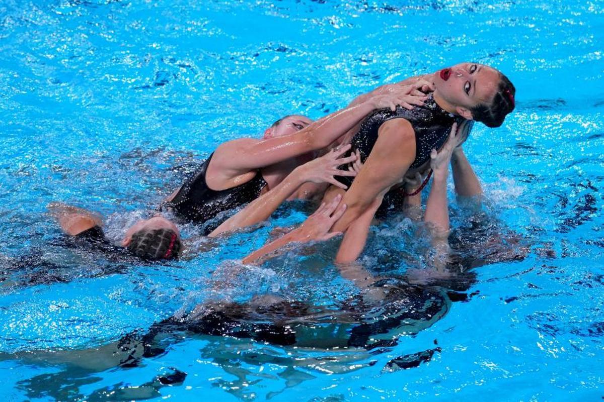 España se cuelga la última plata y consigue un 10 histórico con su rutina acrobática al ritmo de Berghain de Rosalía España se cuelga la última plata y consigue un 10 histórico con su rutina acrobática al ritmo de Berghain de Rosalía