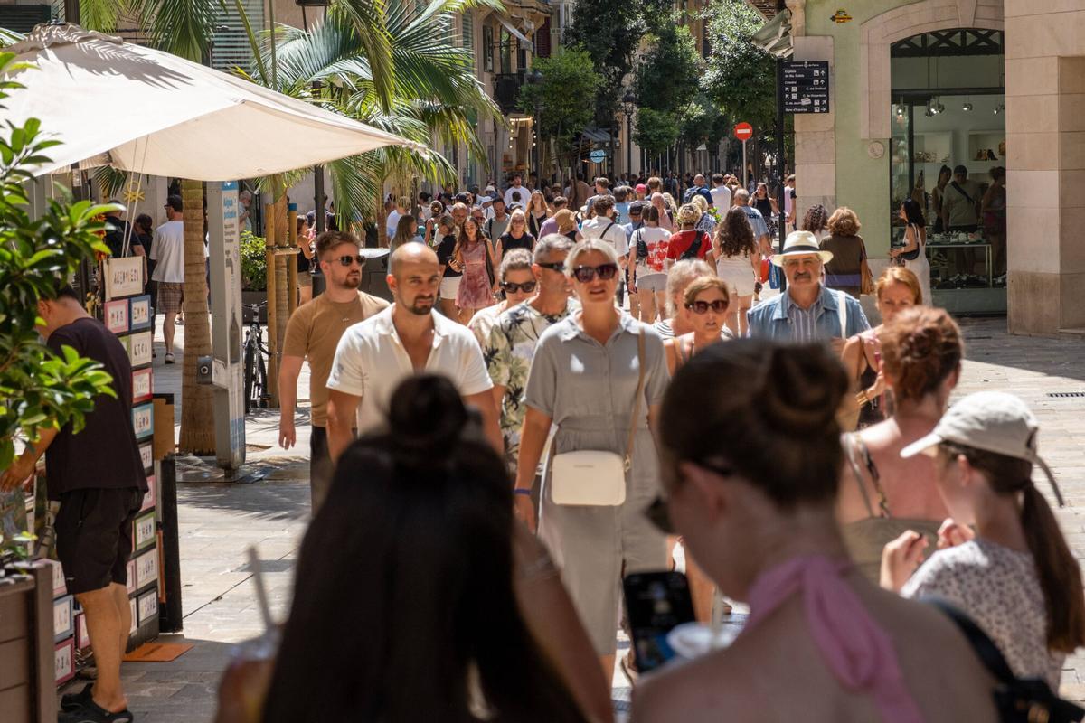 El centro de Palma, lleno de turistas