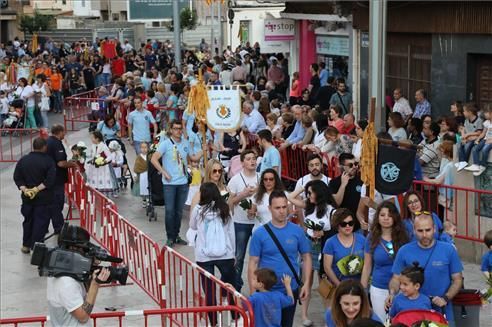 Ofrenda de flores a Sant Pasqual en Vila-real