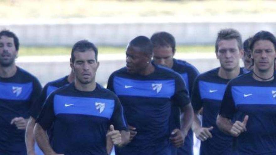 Van Nistelrooy, Maresca, Baptista y Demichelis, en primer plano.