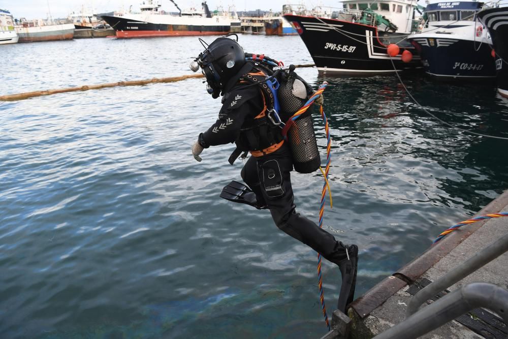 El cerquero ''Montserrat Morenita'' se hunde