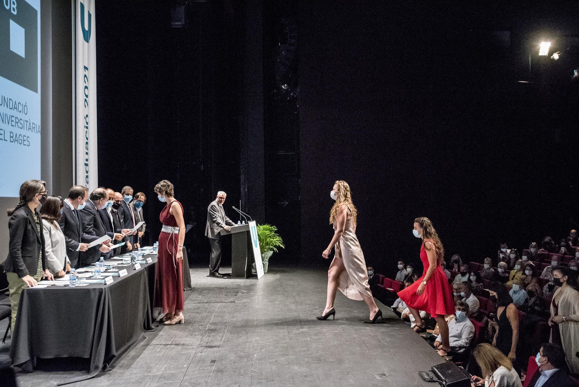 Acte de graduació de la promoció més nombrosa de la FUB dels darrers set anys