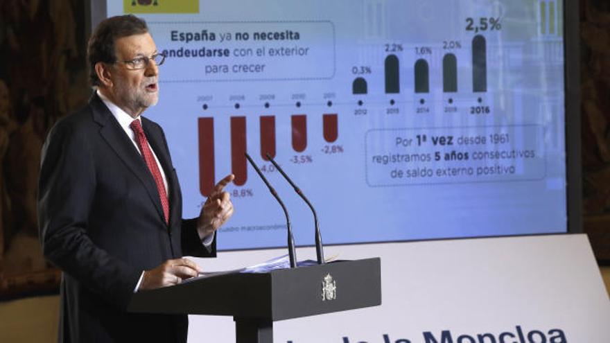 Rajoy hace balance del 2016 apelando al diálogo