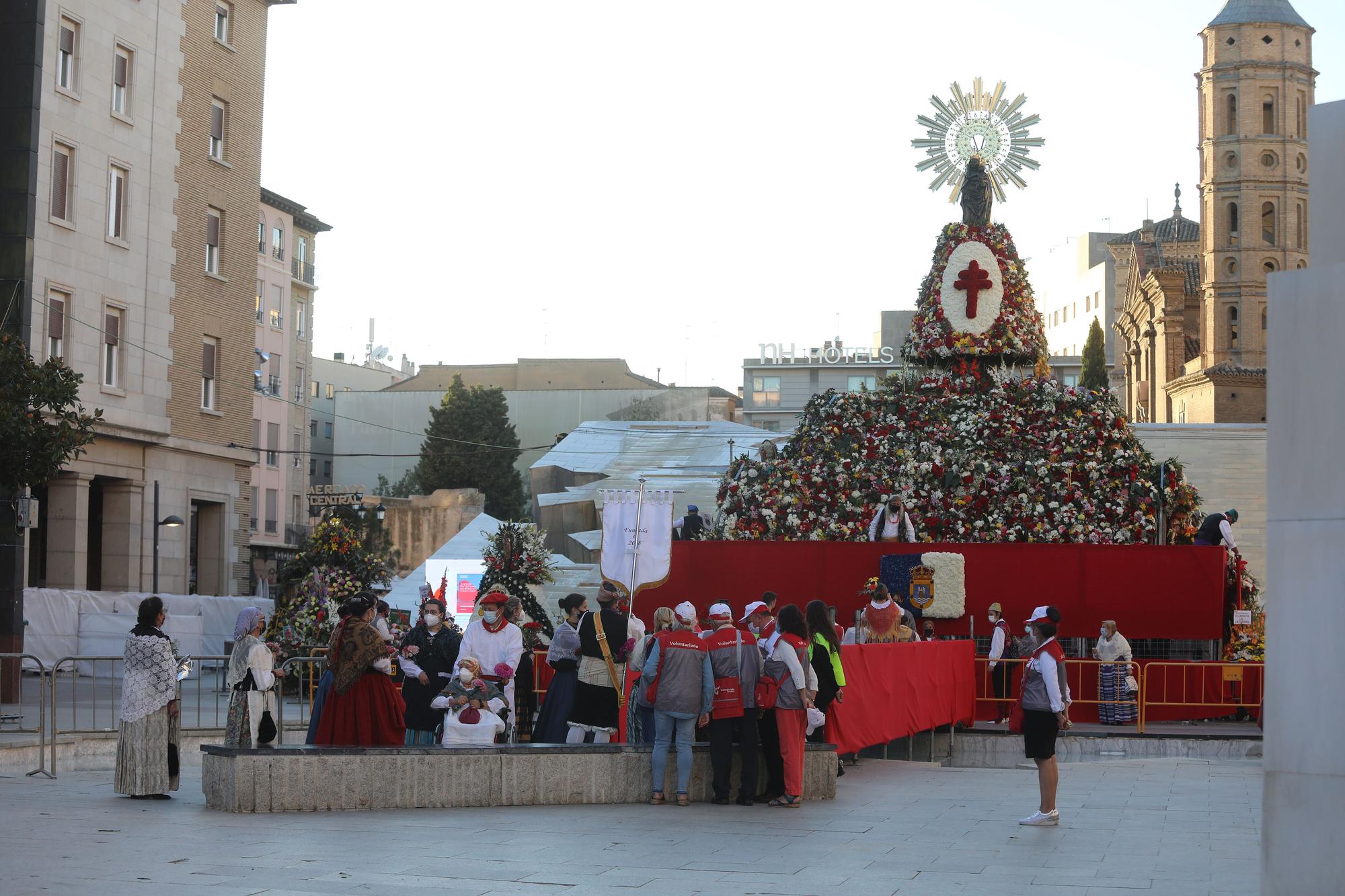 FOTOGALERÍA | La Ofrenda de Flores de estas Fiestas del Pilar 2021 III