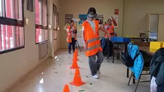 El "escape room" de la Jefatura de Tráfico de Zamora enseña educación vial a escolares rurales de forma divertida