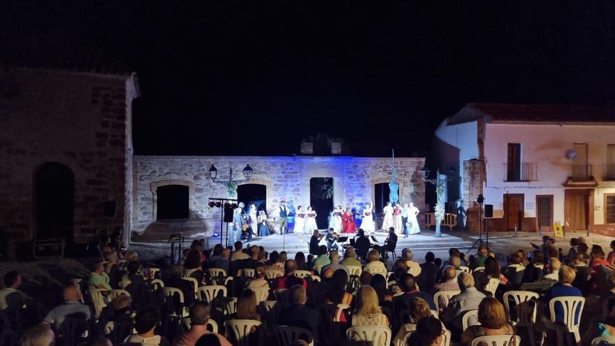 Comienzan las Noches de Santa María de la Mota de Montoro