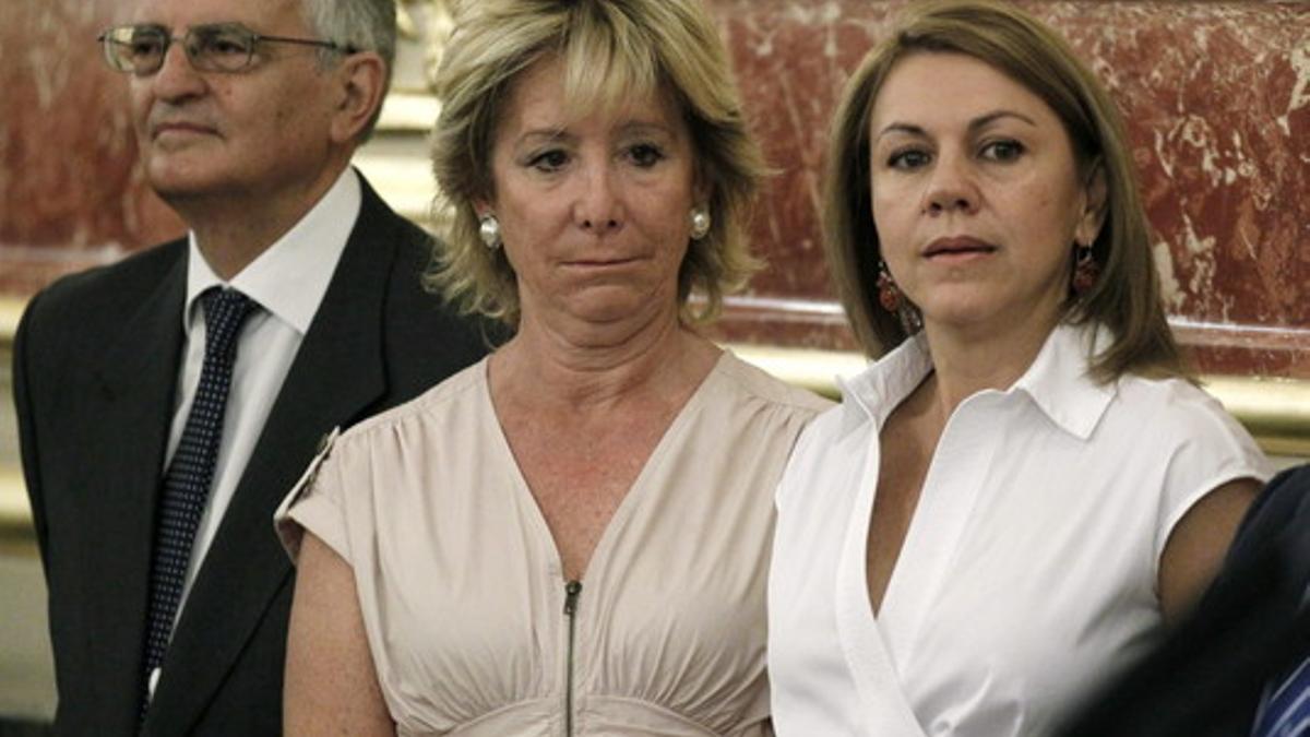 Esperanza Aguirre (izquierda) y María Dolores de Cospedal, el pasado julio en Madrid.