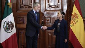 Sheinbaum  i Felip VI  passen pàgina