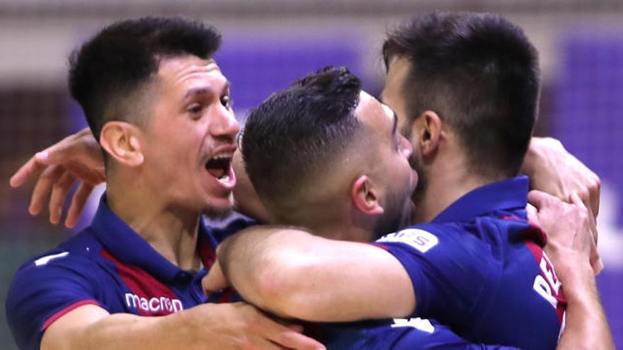 El Levante UD FS celebra su clasificación para &#039;Playoffs&#039;