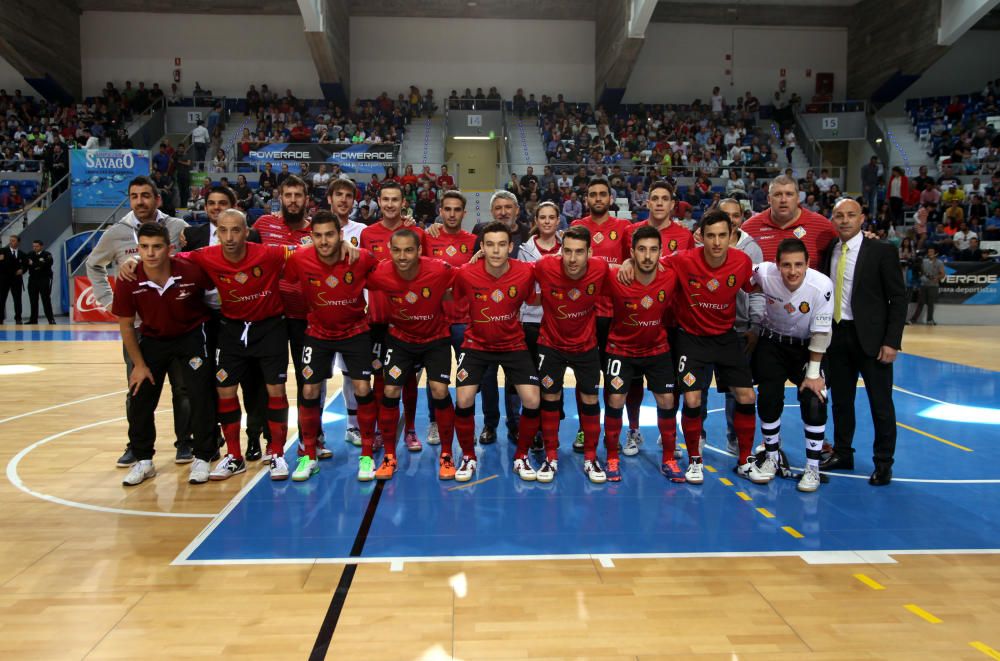 El Palma homenajea al Mallorca ganando al Barcelona