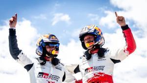 Sébastien Ogier y Vincent Landais tras la victoria en el Rally Islas Canarias