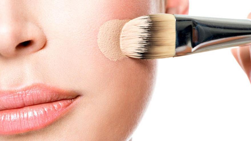 Cómo elegir la base de maquillaje según tu piel